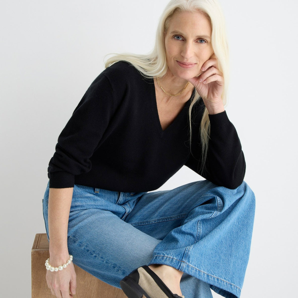 Women Cashmere relaxed V-neck sweater - J.Crew